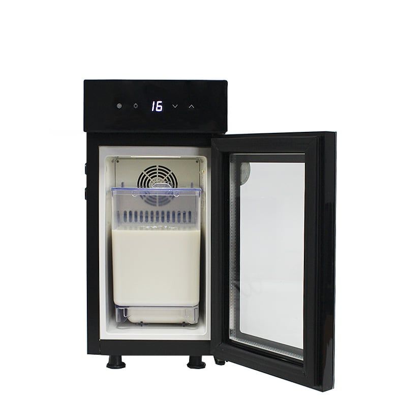 Gastro-Cool MK10GD-D Milchkühlschrank mit Glastür und Display schwarz -  GastroHeld Online Shop